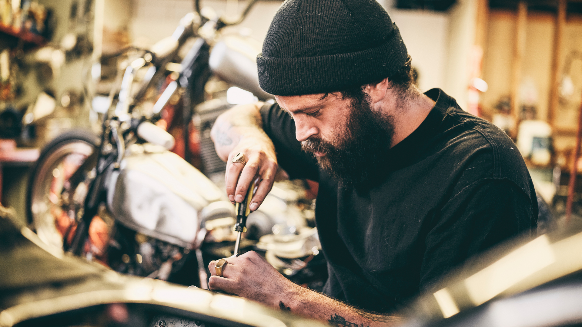 Migliora le tue abilità: iscriviti a un corso di meccanico Harley Davidson - moto - Racext 21